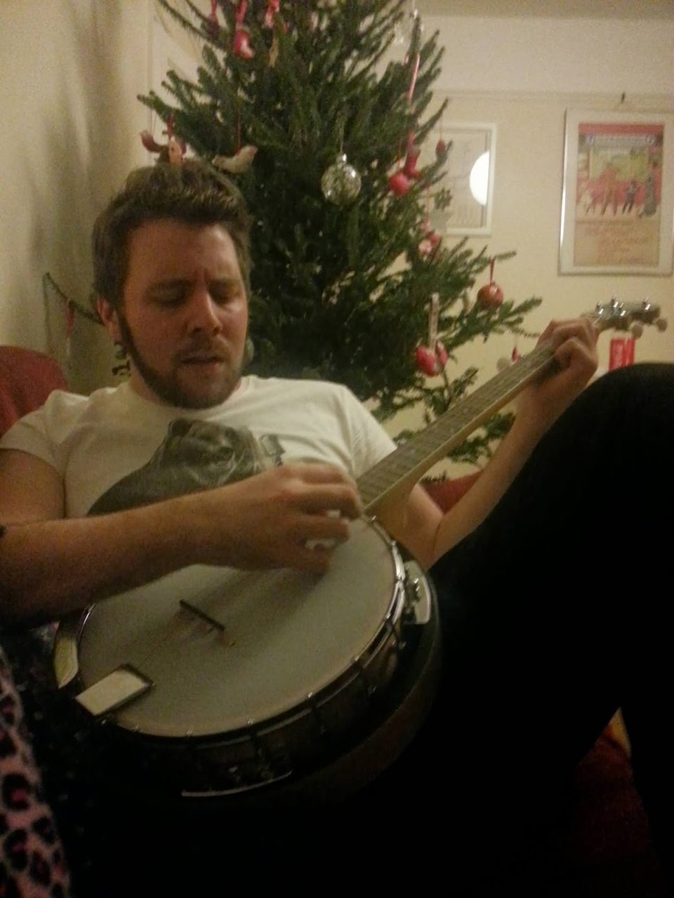 If you find yourself in possession of a “crisis banjo”, please phone the musician’s helpline immediately