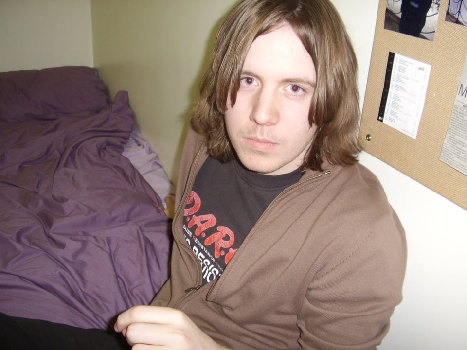 Imagine this young child standing in a fixed position, staring at pedestrians, and you’re halfway there